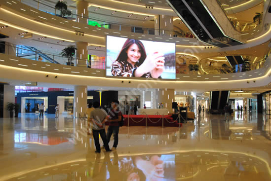 上海环贸购物中心室内全彩led显示屏.